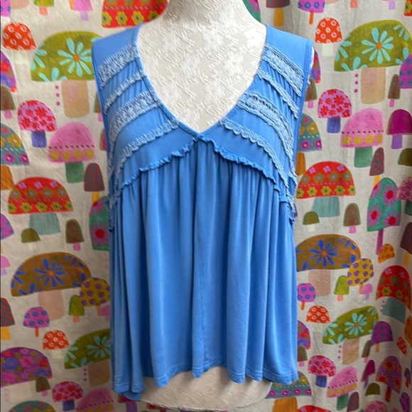 POL Tops - POL Sleeveless Blouse. Medium